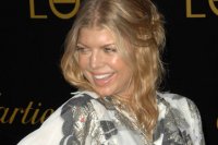 Ферги представила свой очередной парфюм Viva by Fergie от Avon